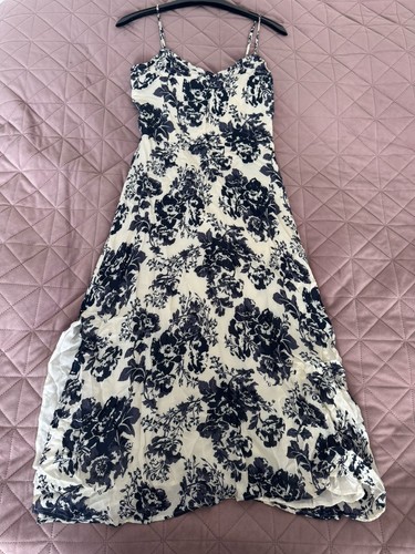 Reformation dress size - us,
