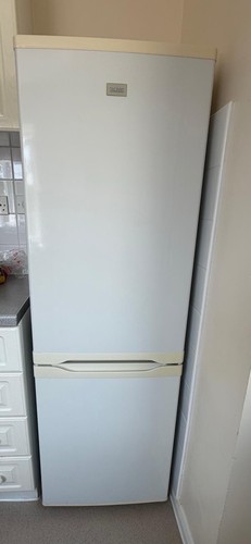Zanussi zrb227w0 fridge - zanussi,