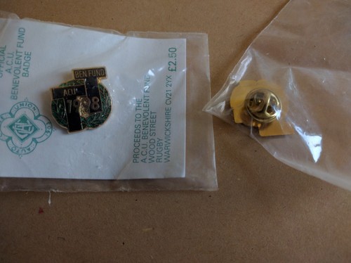 Isle man badge 1998 - of,