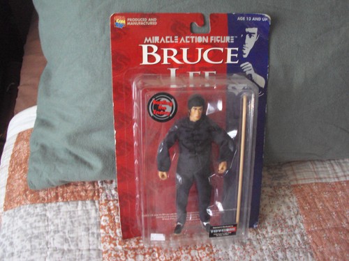 Medicom bruce lee - bruce, miracle