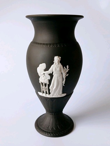 Wedgwood black jasper footed - jasper,
