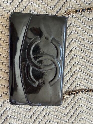Chanel patent leather handbag - patent,