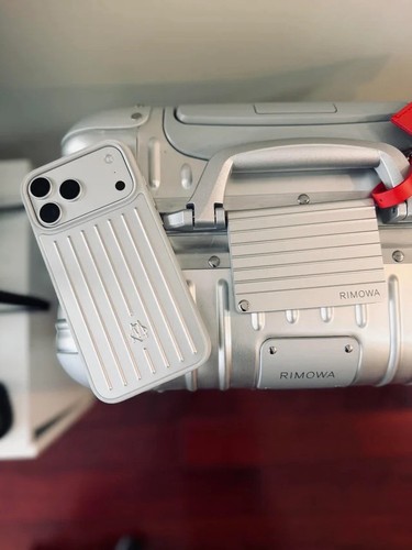 Rimowa aluminium iphone - 17, pro