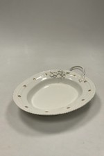 Royal Copenhagen Flora Danica White Leaf-shape Dish No. 554 / 3541
