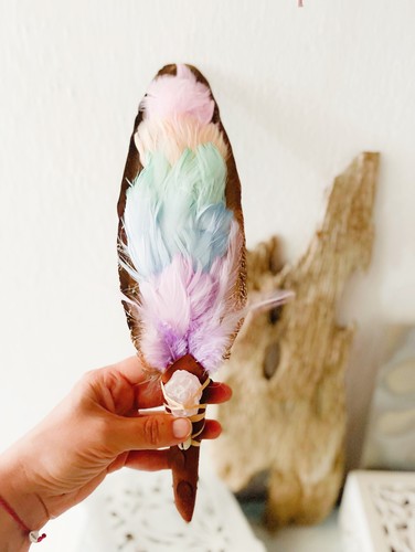 White feather smudge - white, –