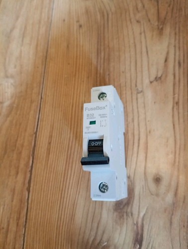 Fusebox mt06b321 mcb circuit - fusebox,