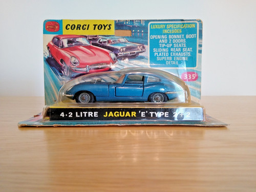 Corgi toys 335 jaguar e - toys,