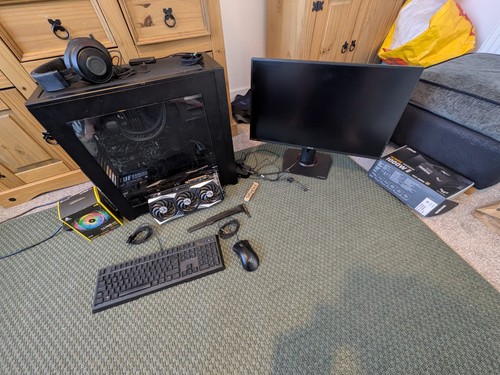Gaming bundle with - gaming, pc