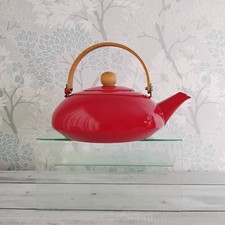 Vintage Red Enamel Squat