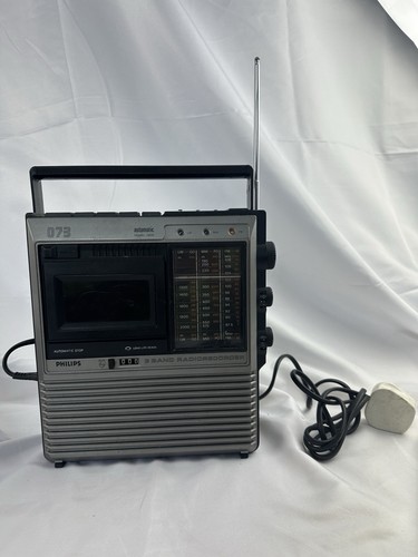 Philips 073 radio cassette - philips,