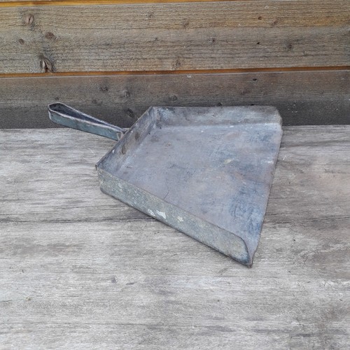 Vintage galvanised metal - , coal