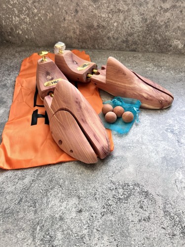 Cedar wood shoe - cedar,