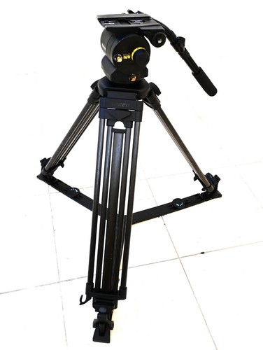 Vinten carbon fiber tripod - carbon,