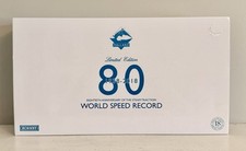 Hornby R3612 LNER, A4 Class, 4-6-2, 4468 Mallard Era 3 80th Anniversary Pack