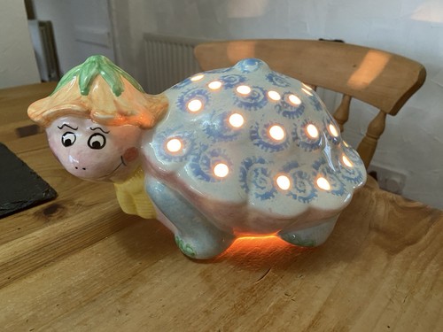 Pottery vintage child - pottery,