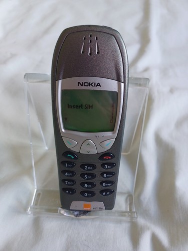 Nokia 6210 retro mobile phone - nokia,