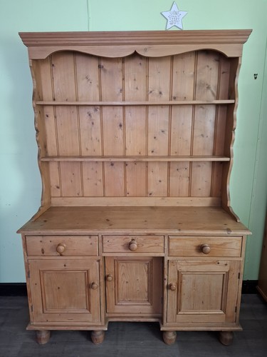 Vintage pine welsh - pine,