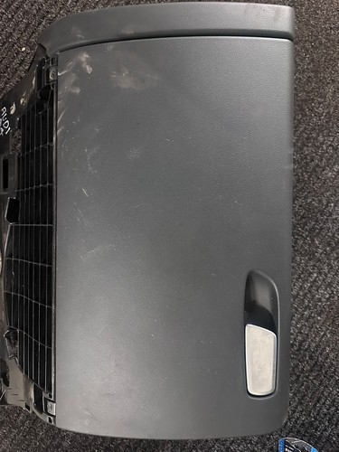 Audi glove box compartment - a4,