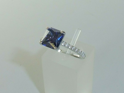 Ladies 925 sterling silver 5 - sterling,
