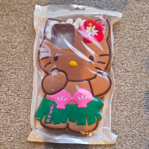 Hello kitty hula - hula, grass