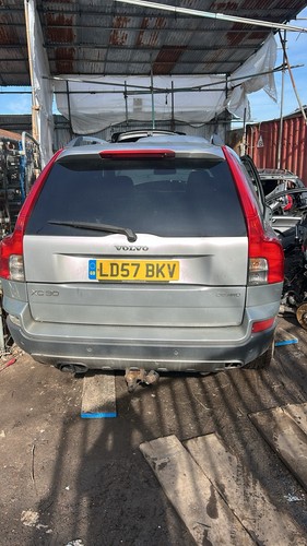 Volvo xc90 breaking all parts - breaking,