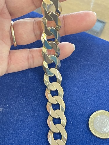 Solid 9ct yellow gold - yellow,