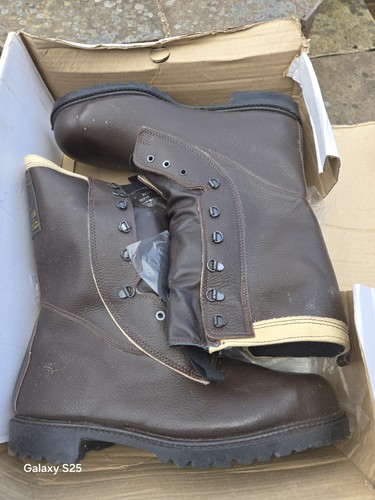 Goliath chainsaw boots - chainsaw,