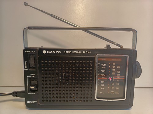 Vintage retro radio sanyo - retro,