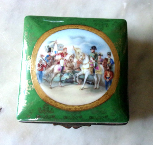 Porcelain box napoleon - box,