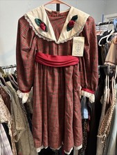 Vintage Cottage Prairie Little