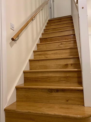 Curved bullnose solid - curved, oak