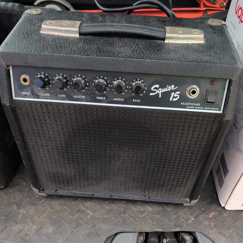 Squier fender guitar - 15,