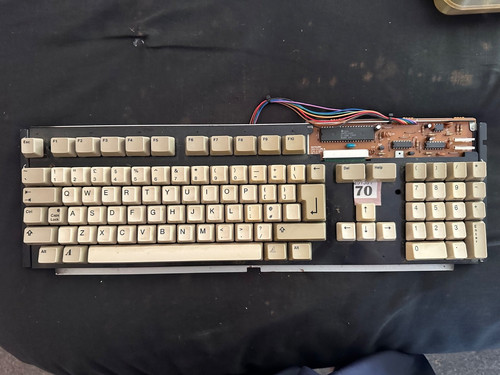 Commodore amiga a500 mitsumi - commodore,