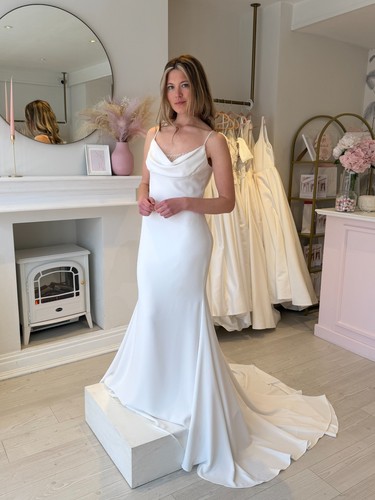 Pronovias ash wedding dress - pronovias,