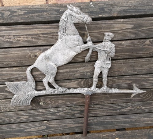 Antique alloy horse groom - ,