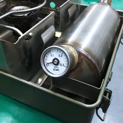 Pressure gauge for british - pressure,