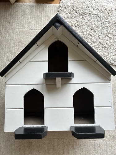 Wooden bird house nest box - wooden,