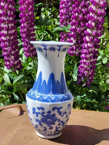 Delft blue vase - delft,