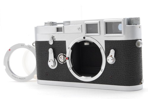 109xxxx near mint - sn, leica