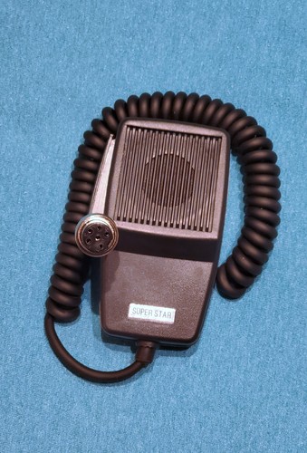 Dynamic microphone pin - microphone, for
