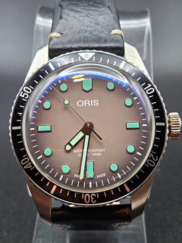 Oris divers sixty five - sixty-five, glow