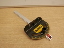 DeWALT N696327 DWE7485 table