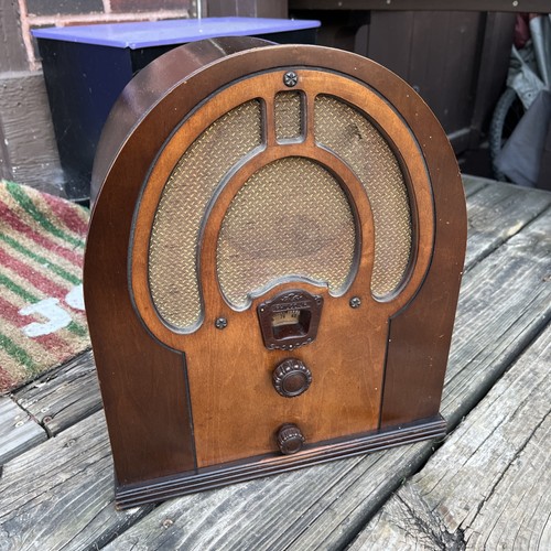 Philco radio model - radio, wood