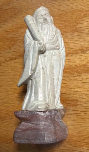 Vintage carved resin chinese - vintage,
