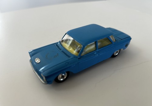 Corgi toys 229 chevrolet - corgi,