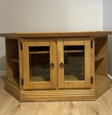 Beautiful Oak Corner TV Unit