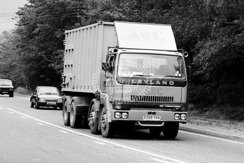 Photo amey roadstone - roadstone, leyland