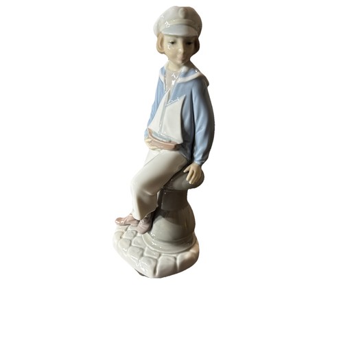 Lladro 4810 boy with - 4810,