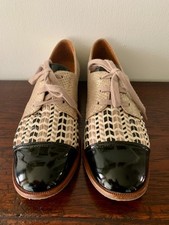 CHIE MIHARA Gold Snakeskin / Black Patent Leather Laceup Oxford Shoes, EU 40