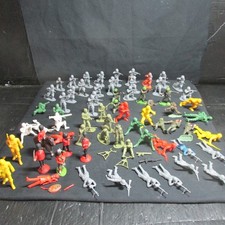 AIRFIX/BRITAINS/OTHER BRANDS. 1;32 SCALE.SOME PAINTED.